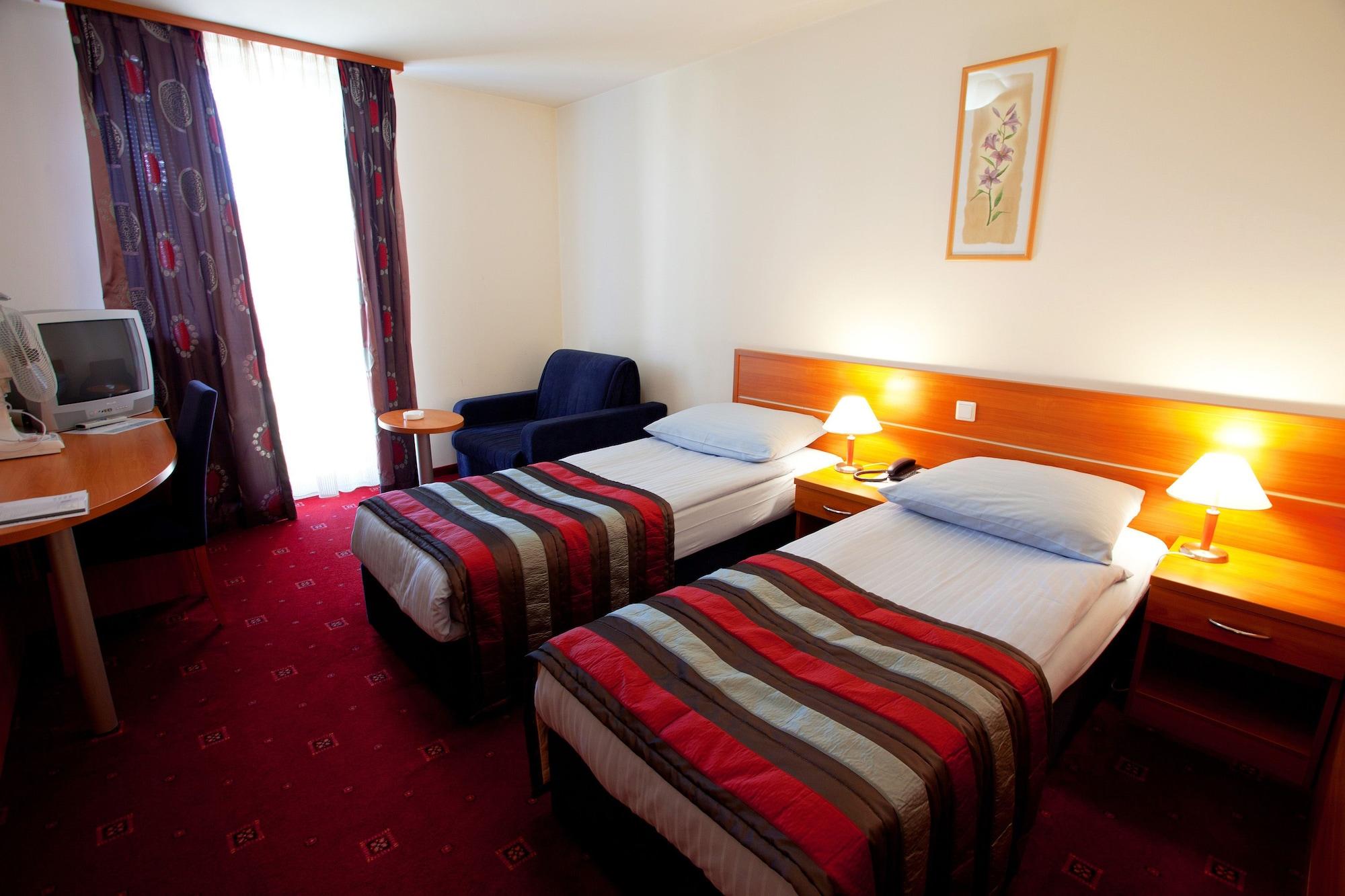 קראנז' Hotel Creina מראה חיצוני תמונה
