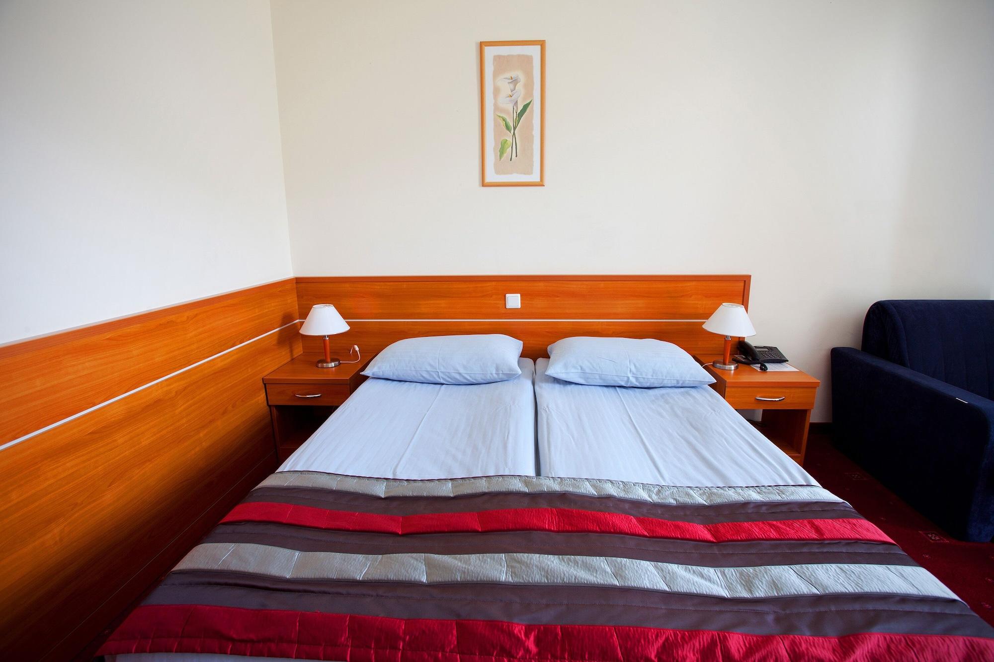 קראנז' Hotel Creina מראה חיצוני תמונה